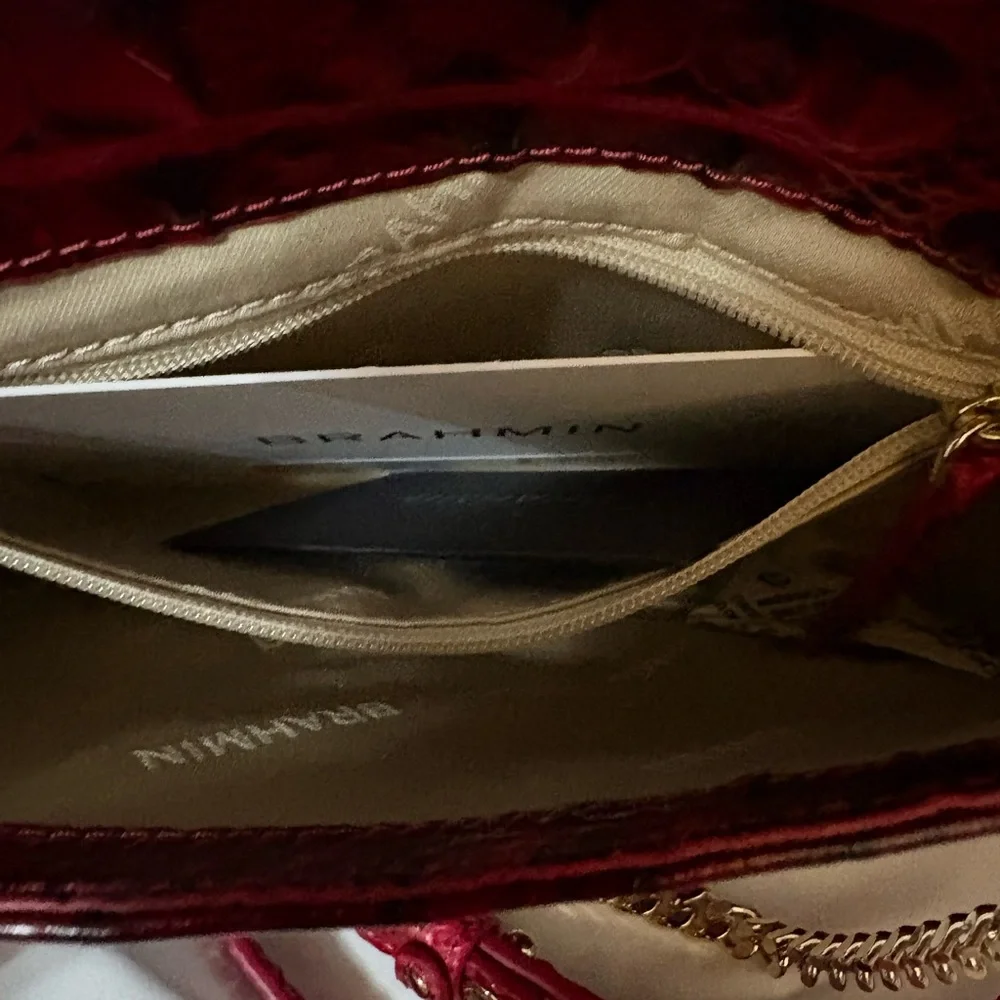 Brahmin Wendy in Merlot Ombre Melbourne Croc-Embossed Crossbody Bag NWT & dusty - Picture 8 of 8